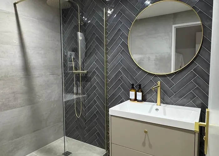 Elegant Avec Jacuzzi Appartement